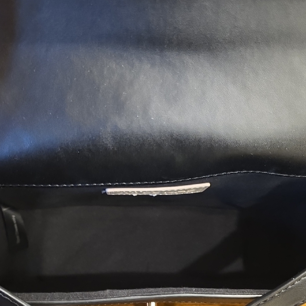 Jules Kae Mia Bag Crossbody Vegan Leather And Turnlock Closure NWT - Picture 6 of 9